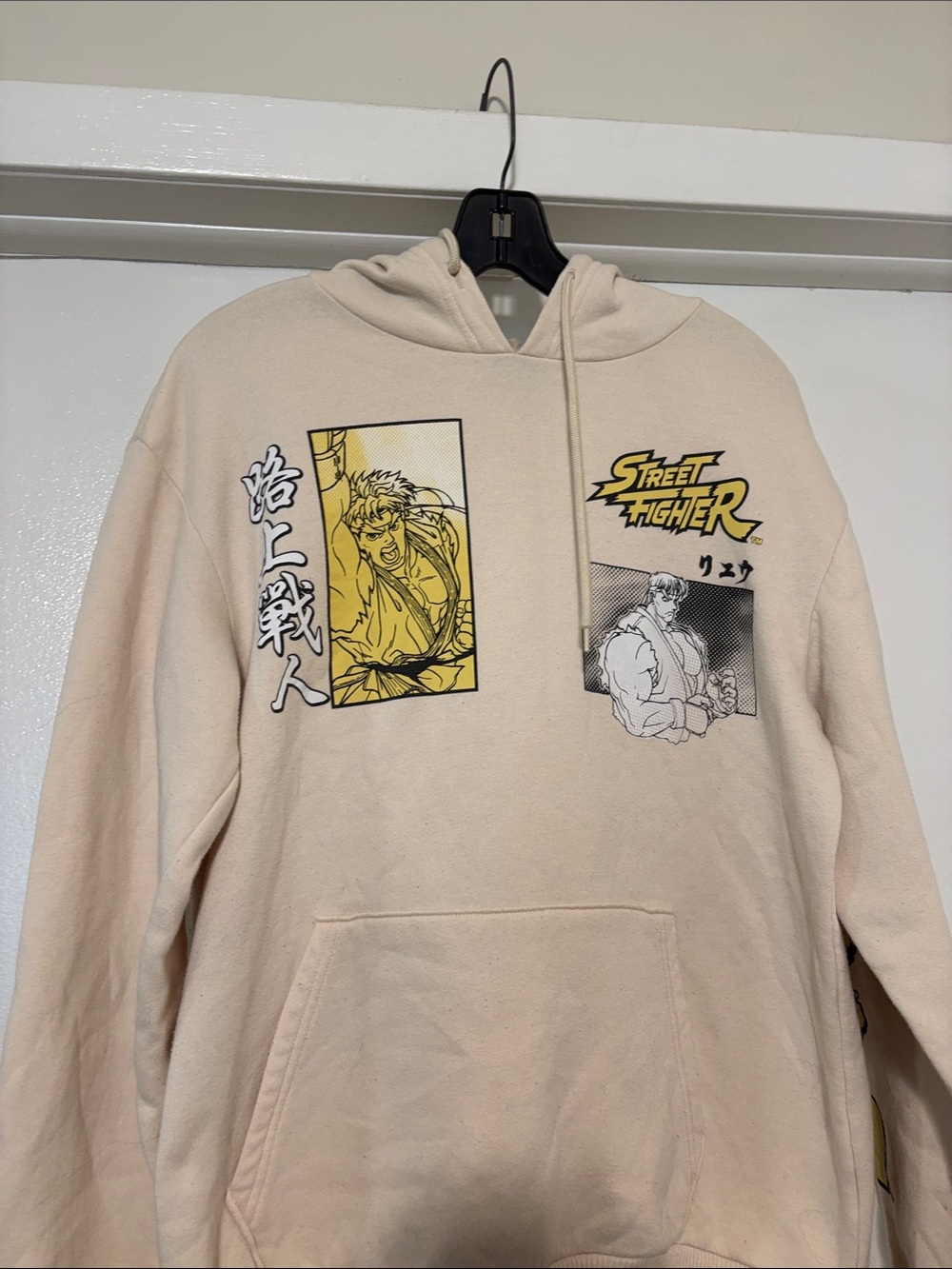 Street Fighter graphic Hoodie - Cream with large back graphic